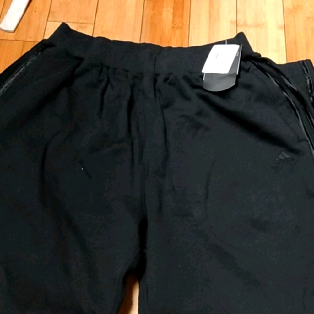 Wide legged brand new addida pants XL